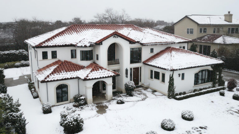 COMPREHENSIVE-CHECKLIST-TO-PROTECT-YOUR-HOME-IN-WINTER
