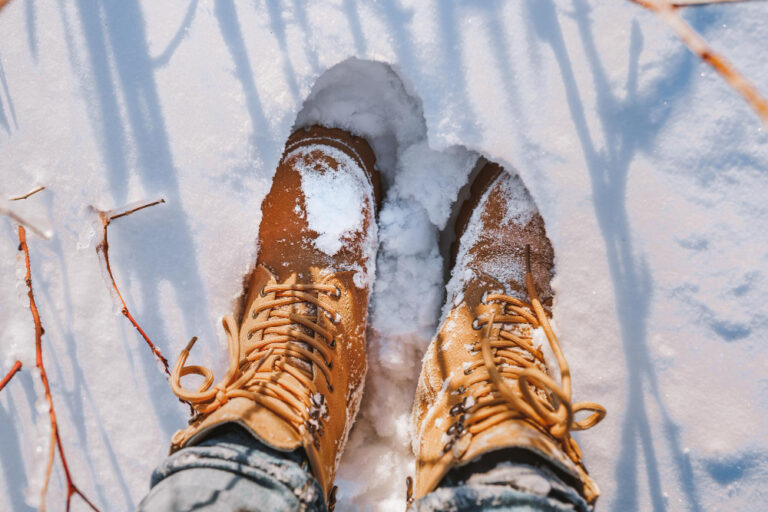 How-to-remove-salt-stains-from-leather-shoes-clothes-and-carpets