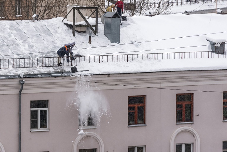 ice melter for roof