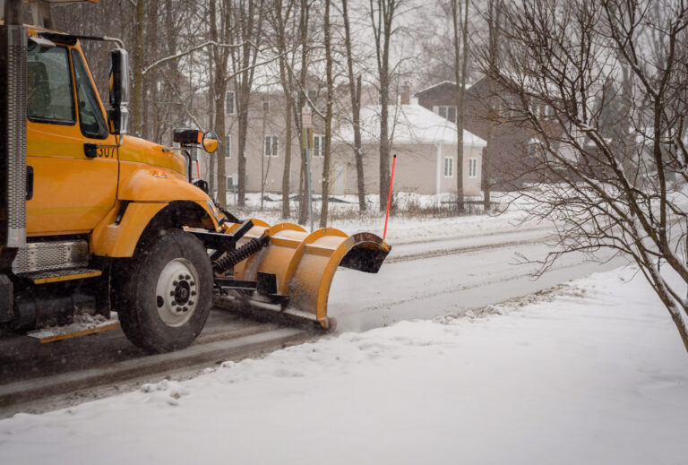 Ice-Melt-Contractors-Recommend-for-Industrial-Use