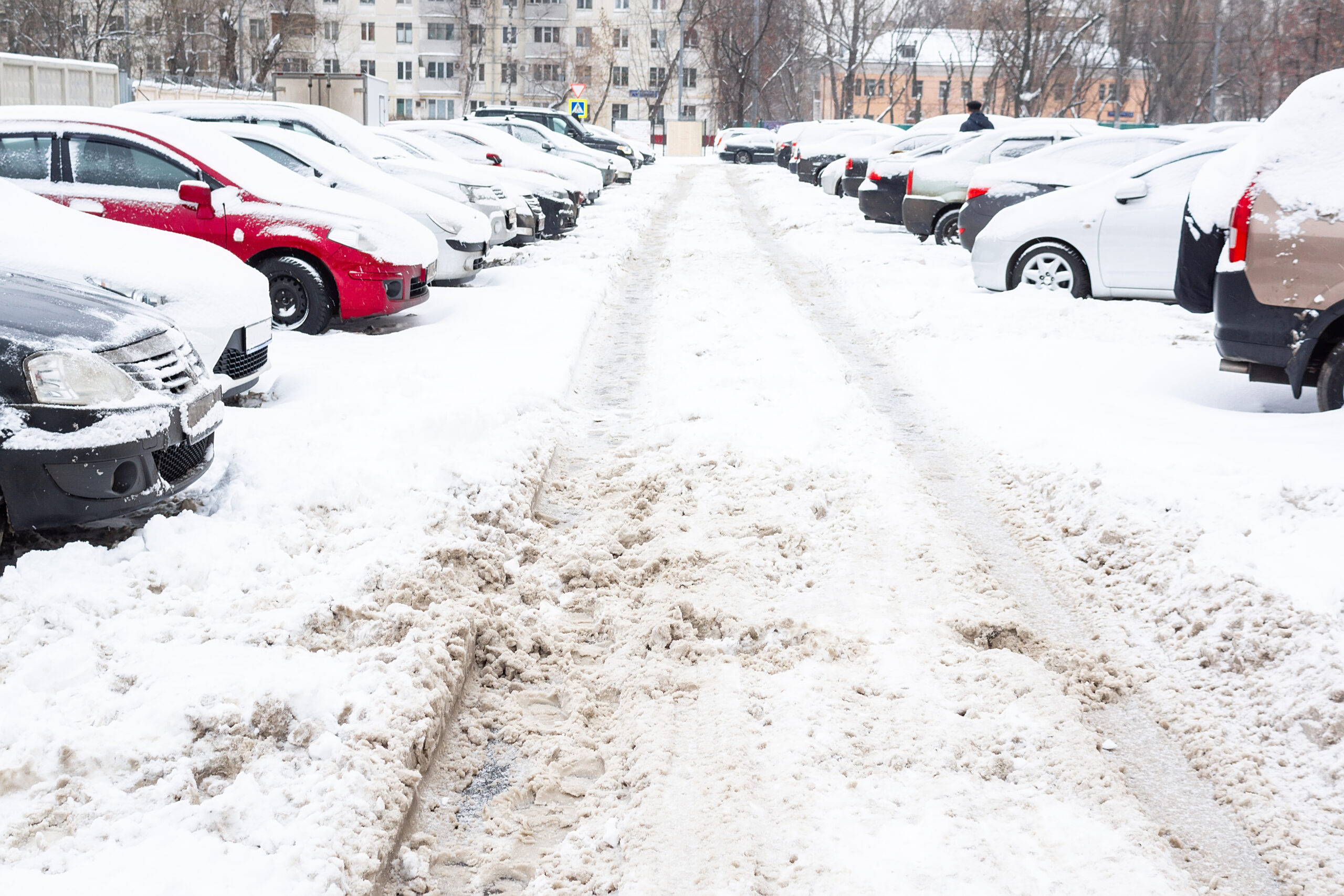 Winter-parking-lot-safety-tips-for-small-businesses