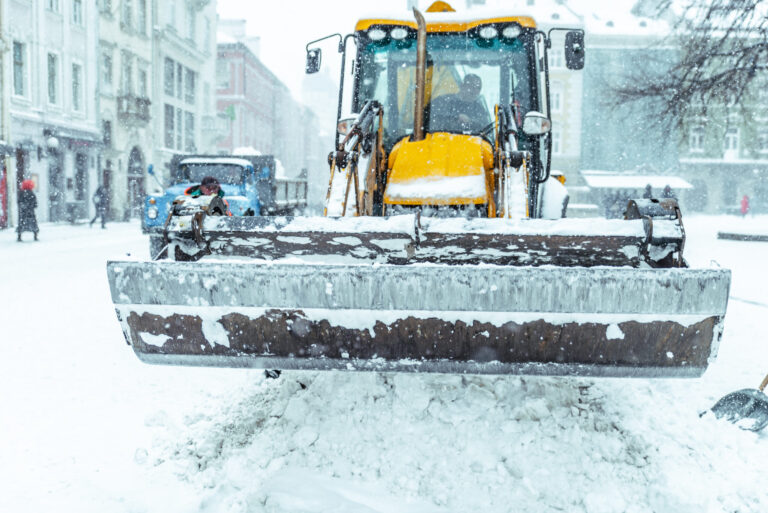 Don't Apply Ice Melt On Your Premises Without Reading THIS