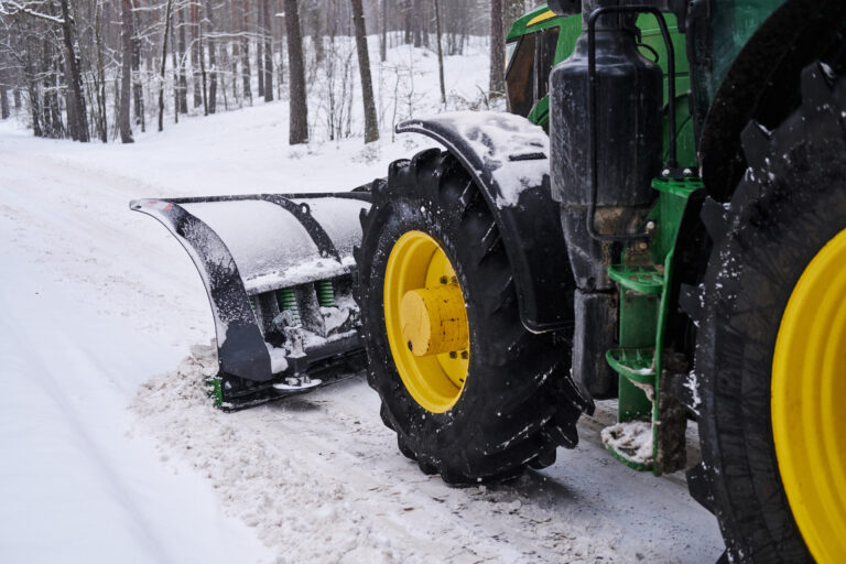 7 Tips for Using Snow Blowers on Gravel Driveways