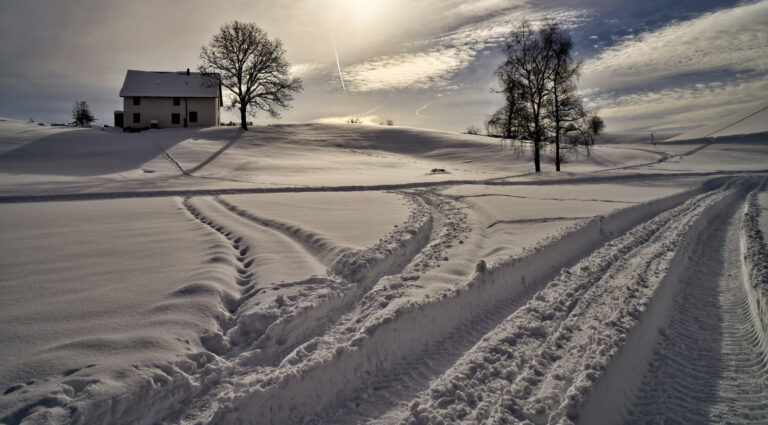Snow Melting Driveway Systems How They Work And The Cost-Effective Alternative