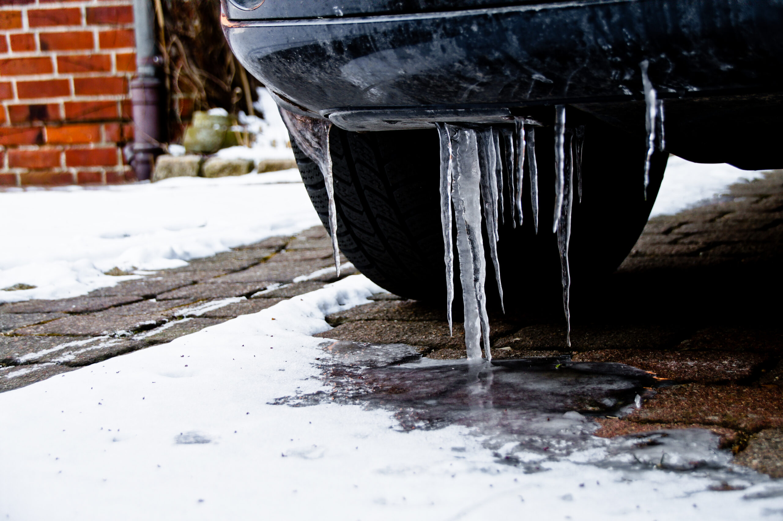 Understanding Snow Temperatures and Effective Ice Melting
