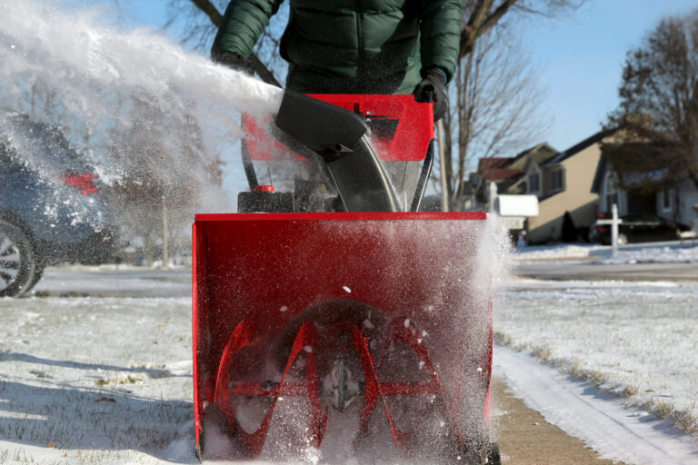 The Benefits Of Using A Snow Blower Shovel