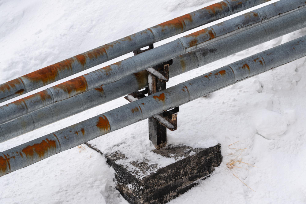 Frozen Pipe Woes How To Restore Hot Water Safely And Quickly