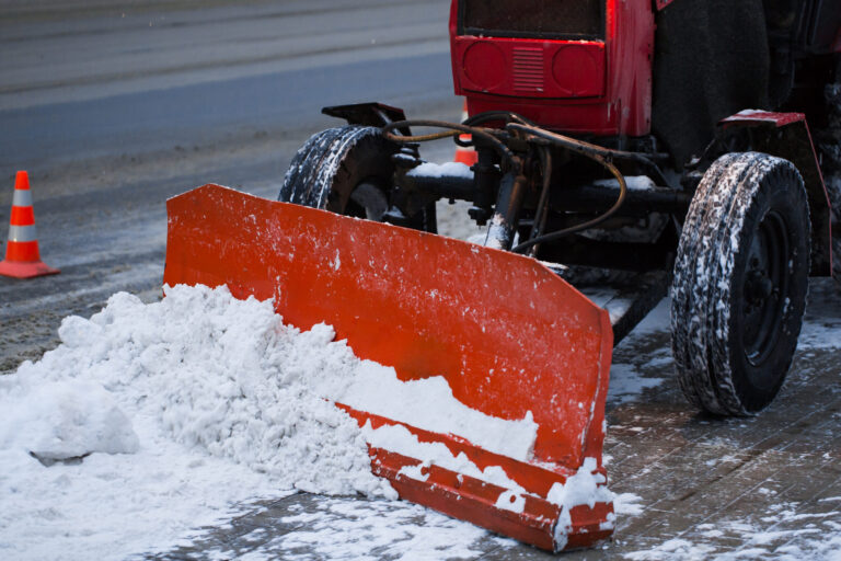 Best Shovels for Snow Removal
