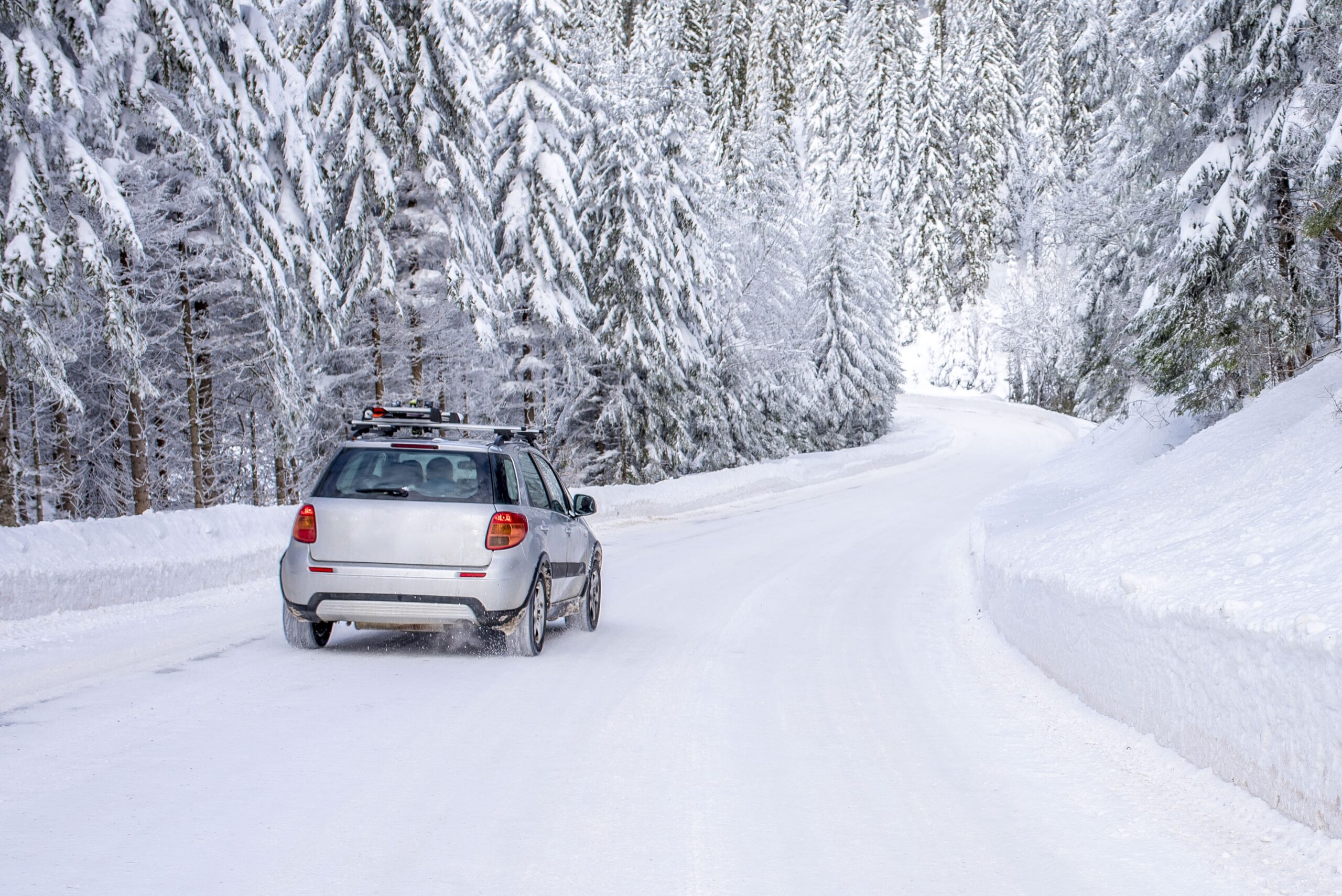 5 Essential Types Of Driveway Markers For Winter Safety