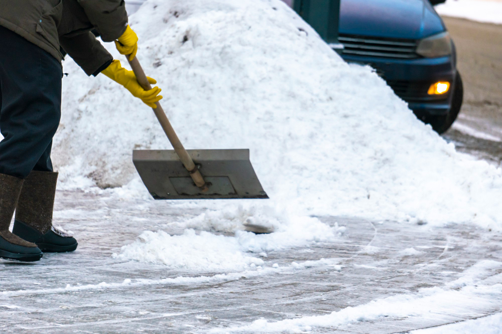 The Ins and Outs of Buying Bulk Road Salt for Winter