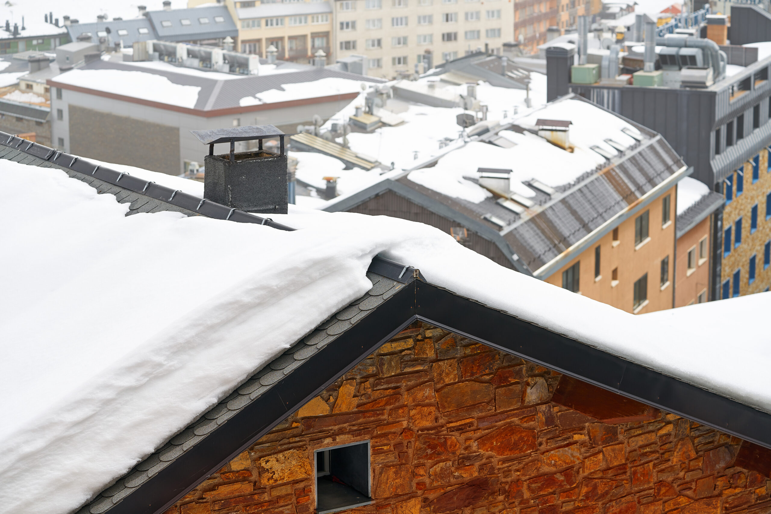Is Safe Paw Safe To Use To Melt Ice Dams On My Asphalt Shingled Roof
