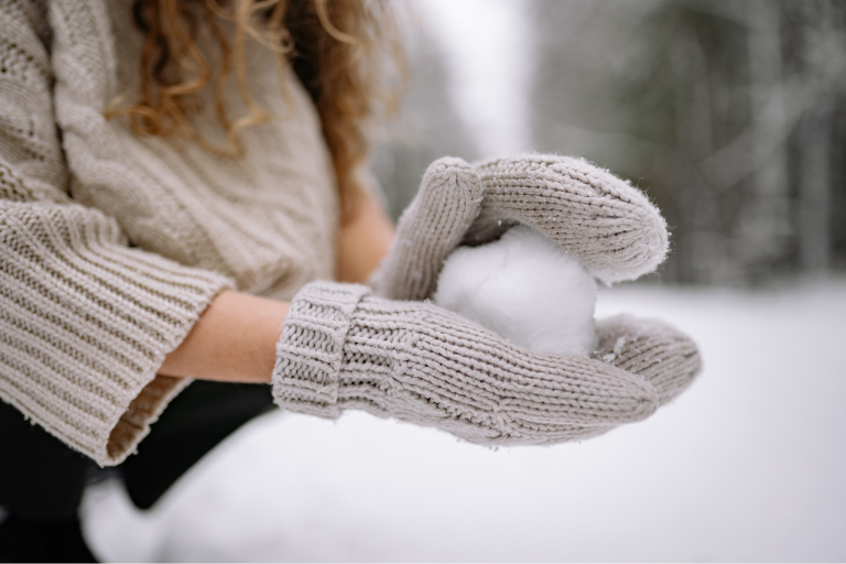 Perfect Glove For Snow Adventures