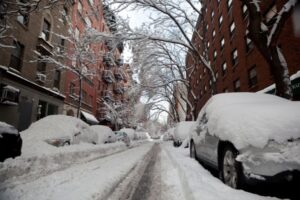 How Long to Defrost a Windshield and Winter Weather Insights