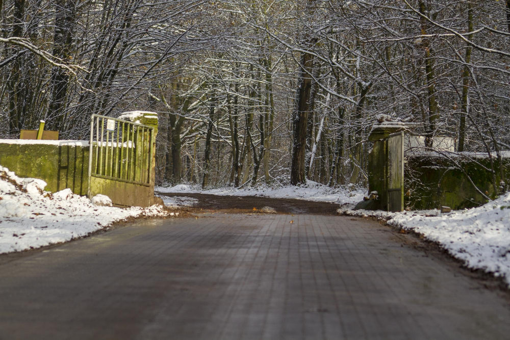 Snowstorm Hits Midwest, Great Lakes & Northeast Winter Driveway Safety Tips