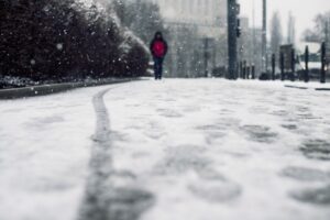 Can Safe Paw or Safe Thaw Cause Dark Spots on Concrete